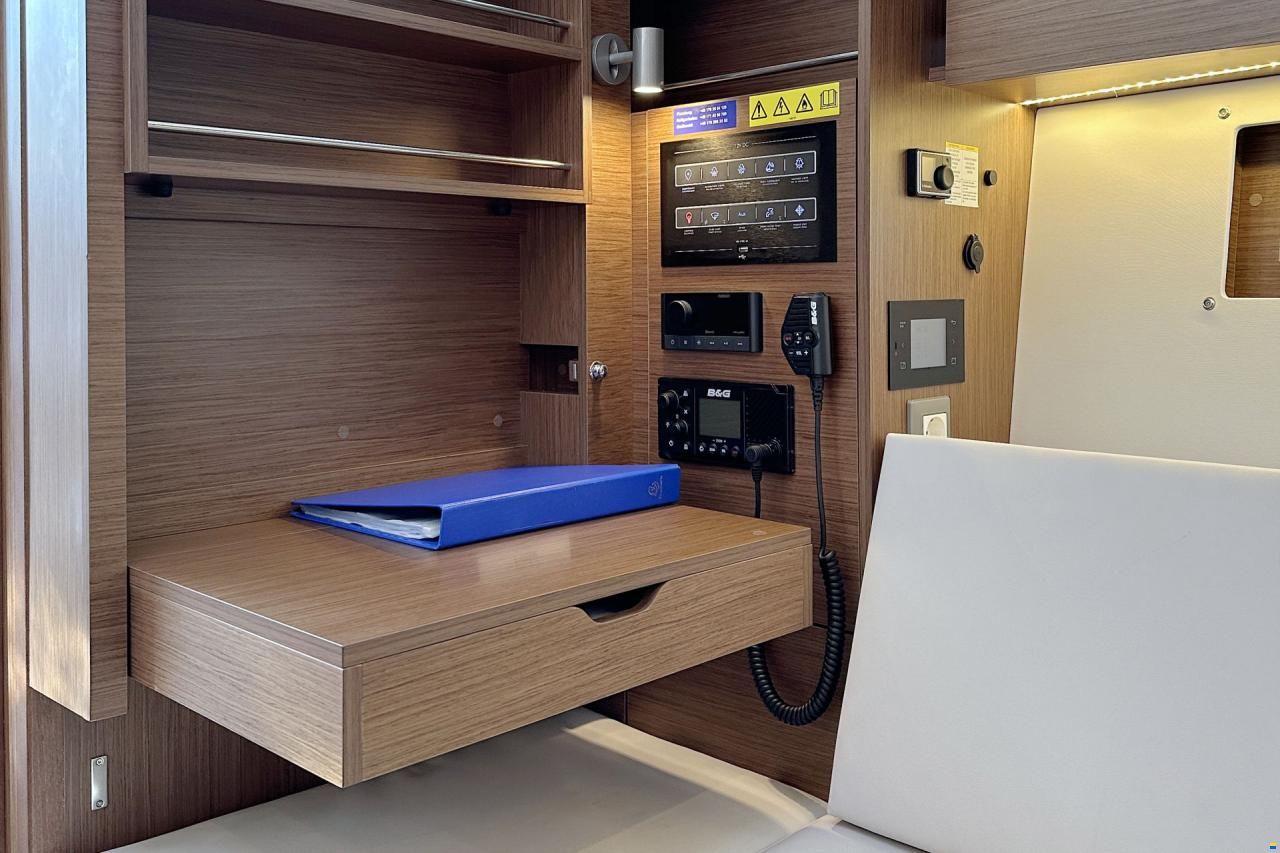 Beneteau Oceanis 34.1