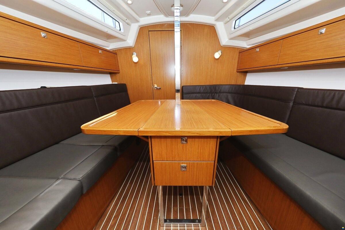 Bavaria Cruiser 34
