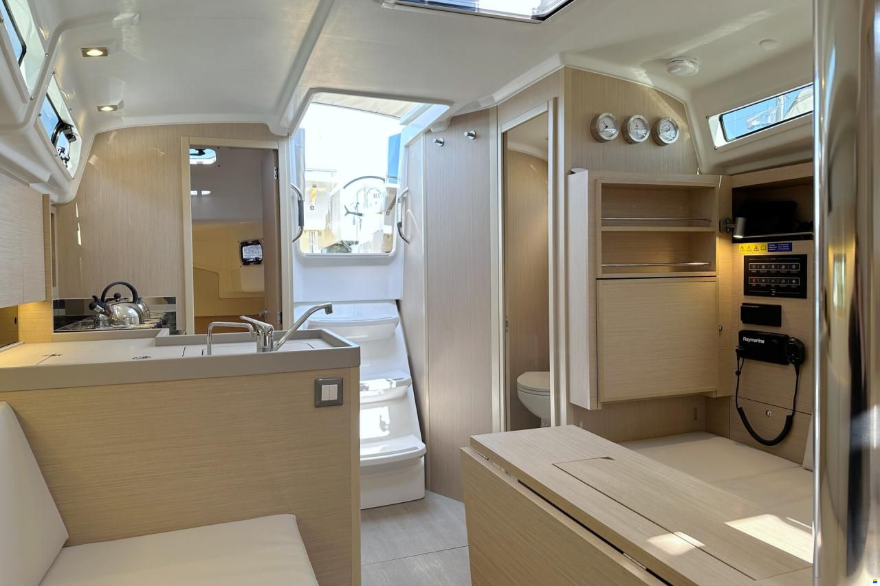Beneteau Oceanis 34.1