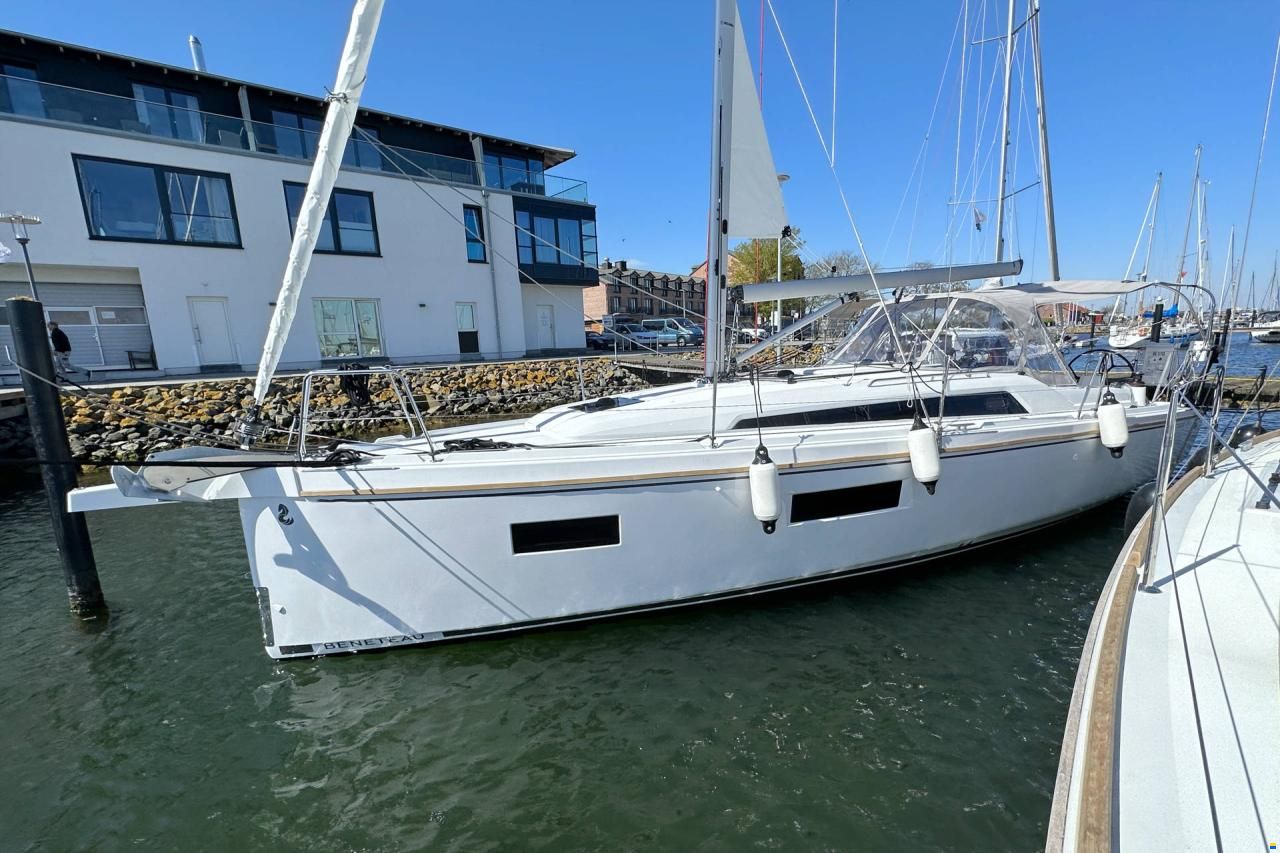 Beneteau Oceanis 34.1