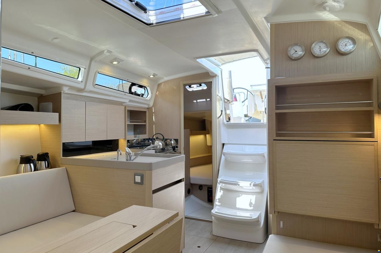 Beneteau Oceanis 34.1
