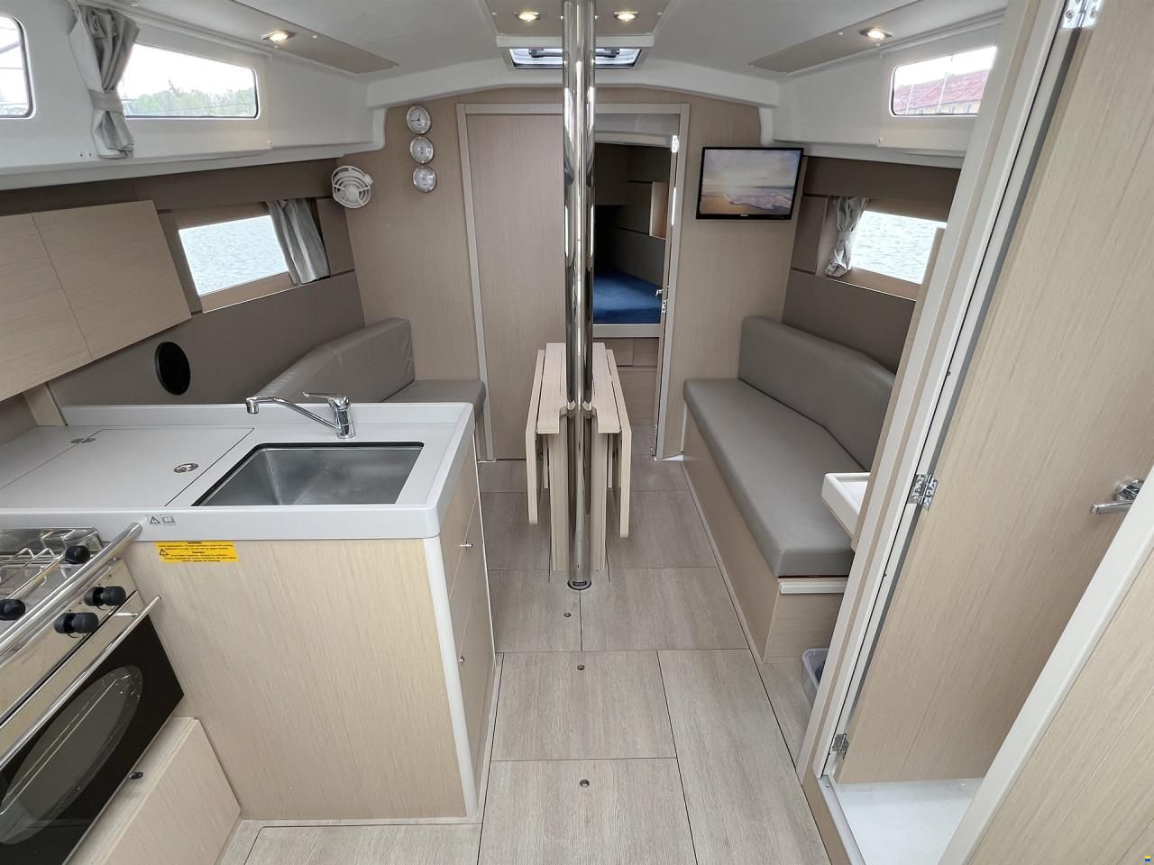 Beneteau Oceanis 35.1
