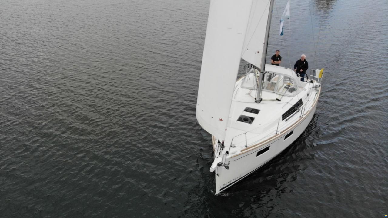 Beneteau Oceanis 35.1