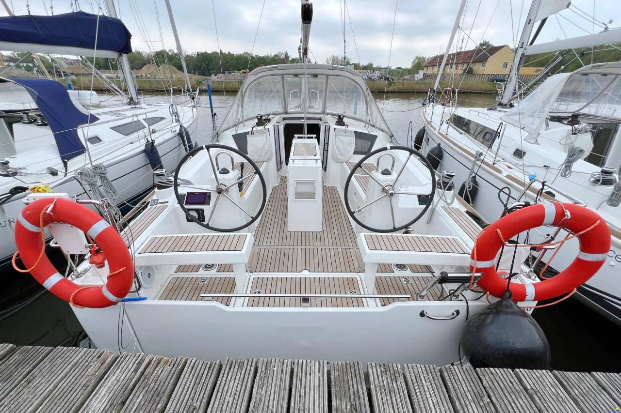 Beneteau Oceanis 35.1