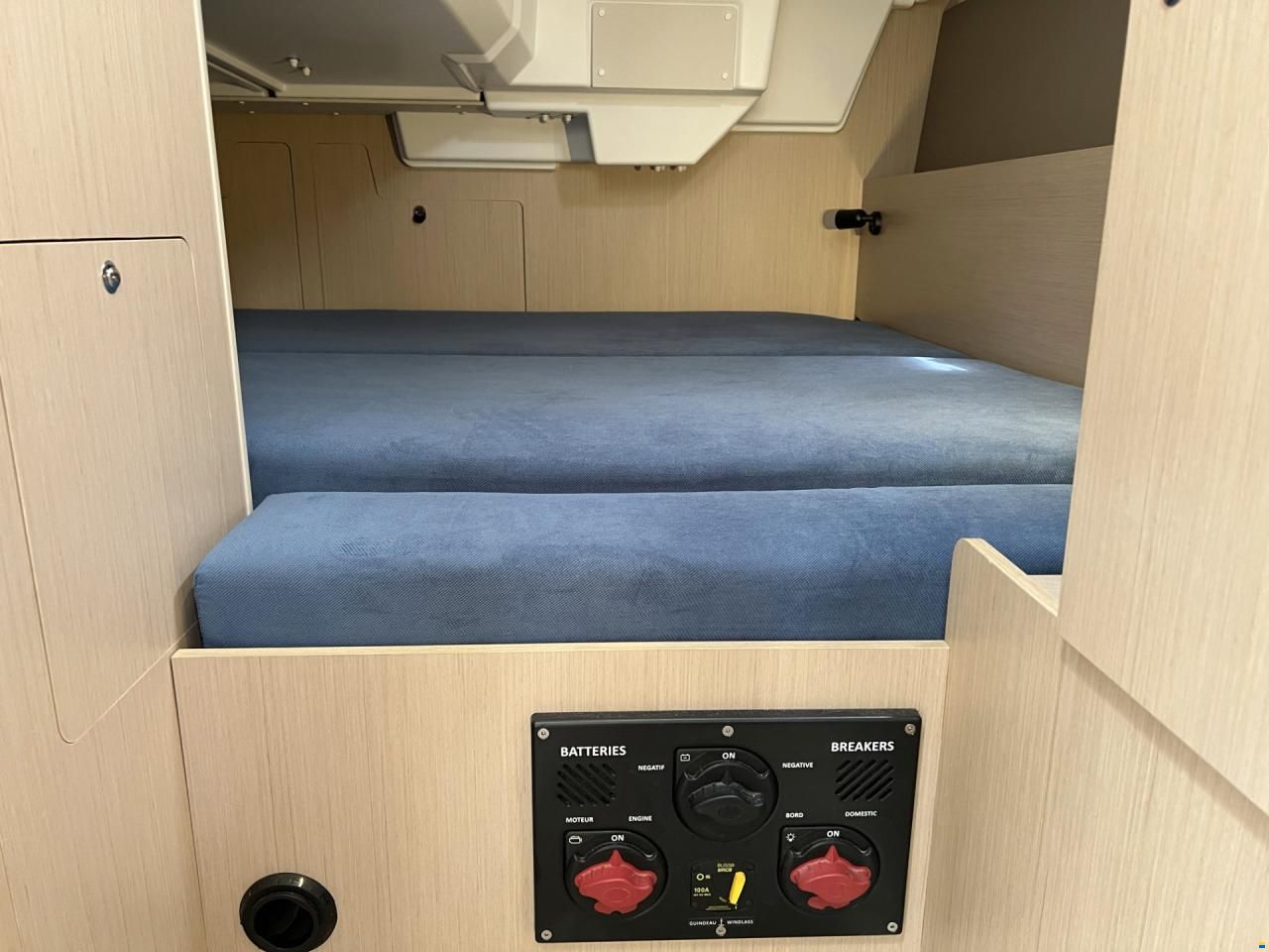 Beneteau Oceanis 35.1