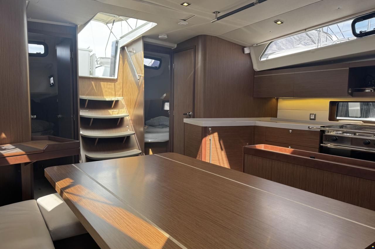 Beneteau Oceanis 46.1