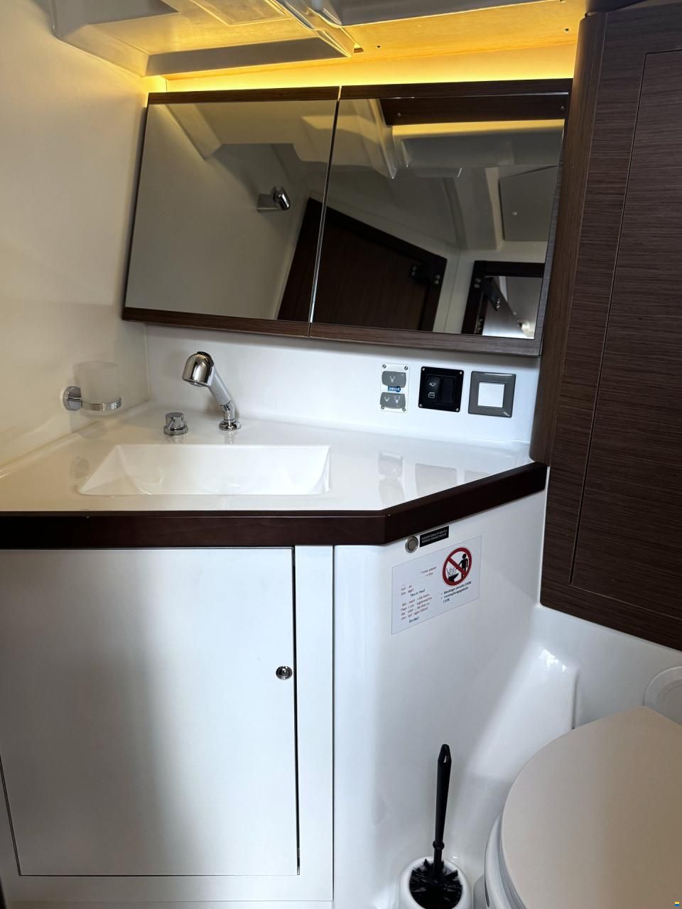 Beneteau Oceanis 46.1