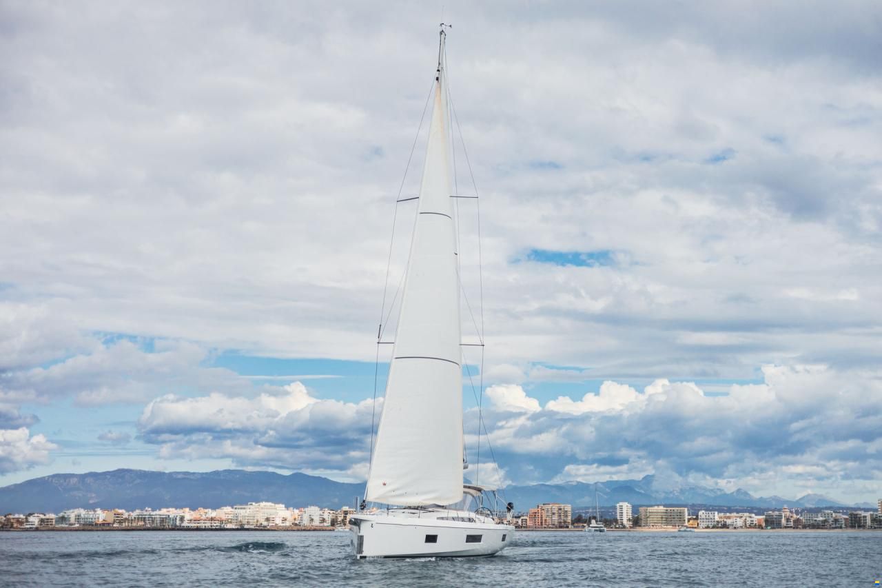 Beneteau Oceanis 51.1