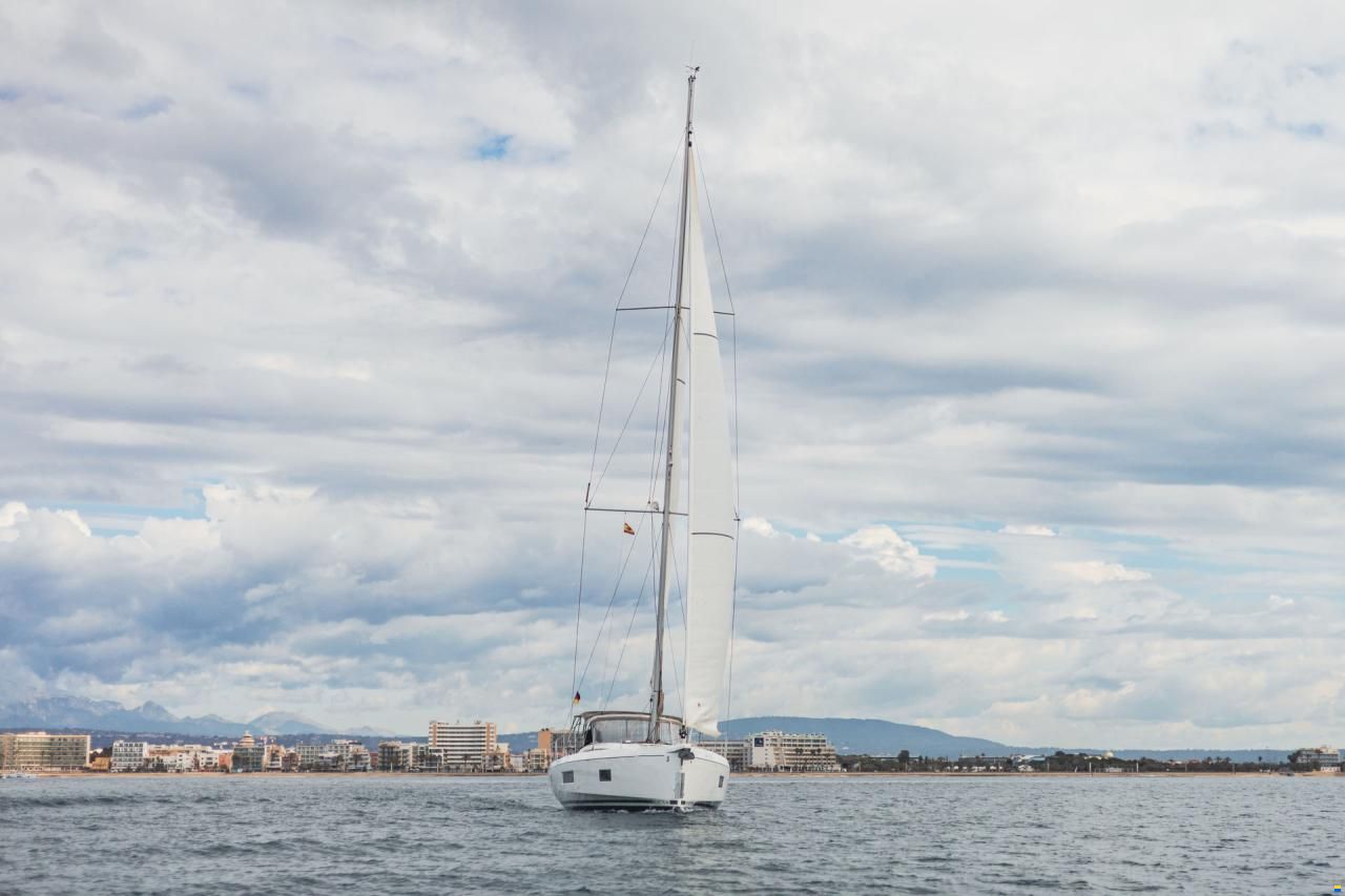 Beneteau Oceanis 51.1