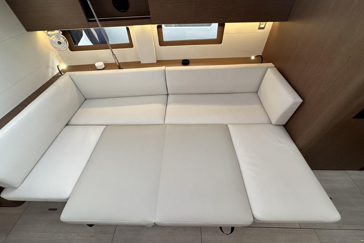 Beneteau Oceanis 51.1