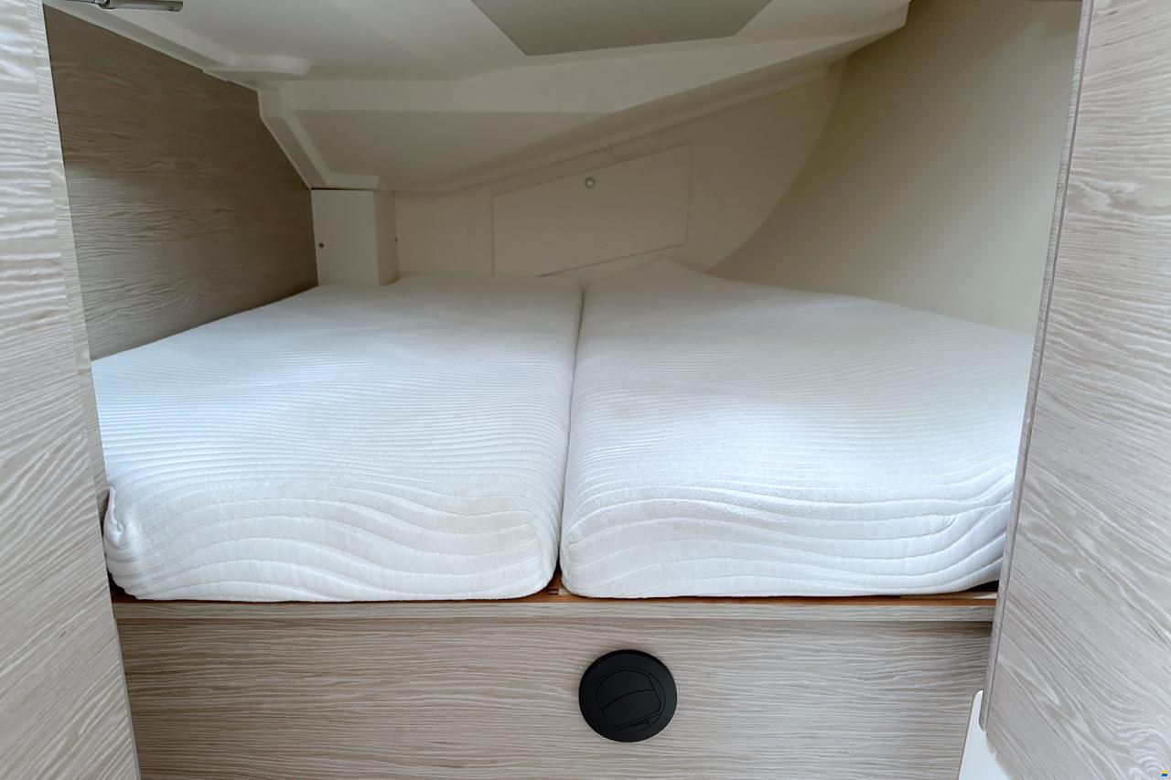 Hanse 348