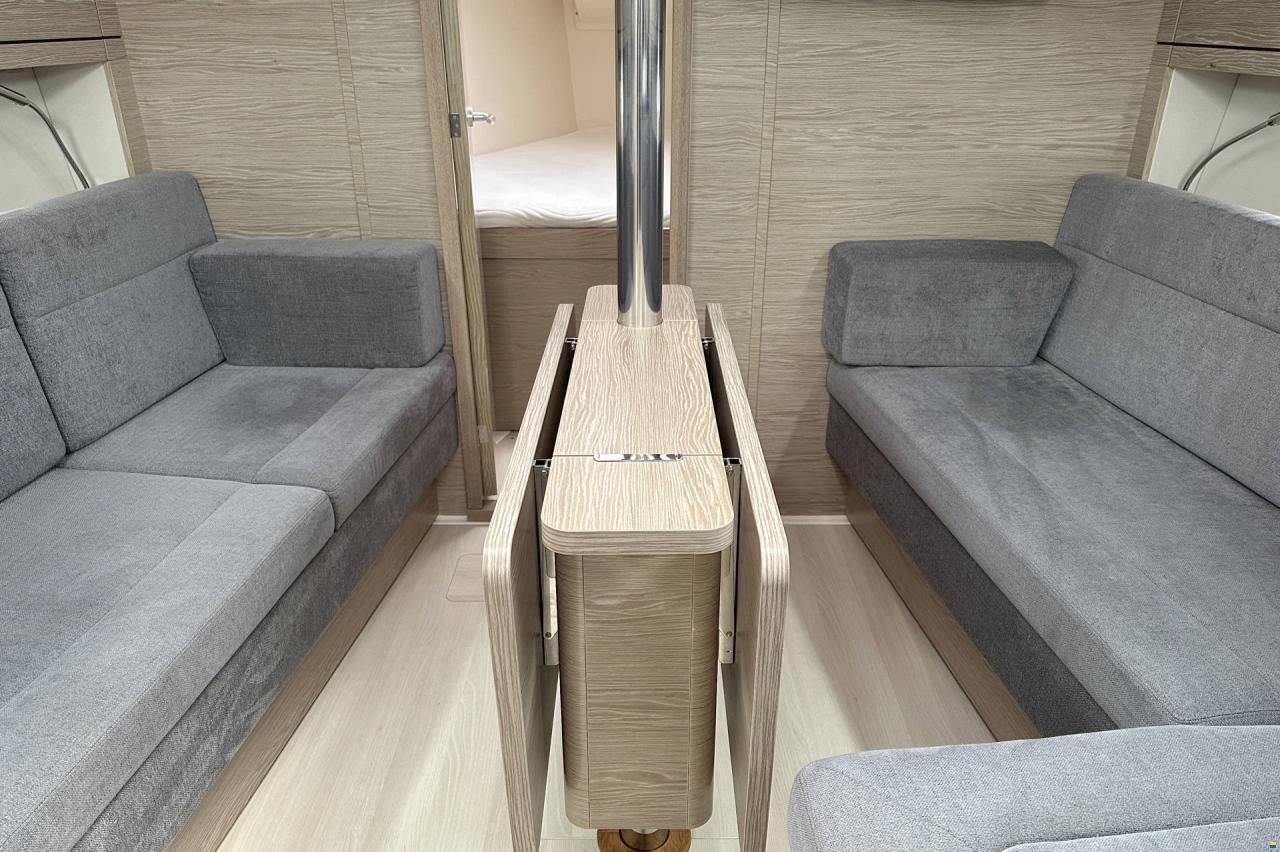 Hanse 348