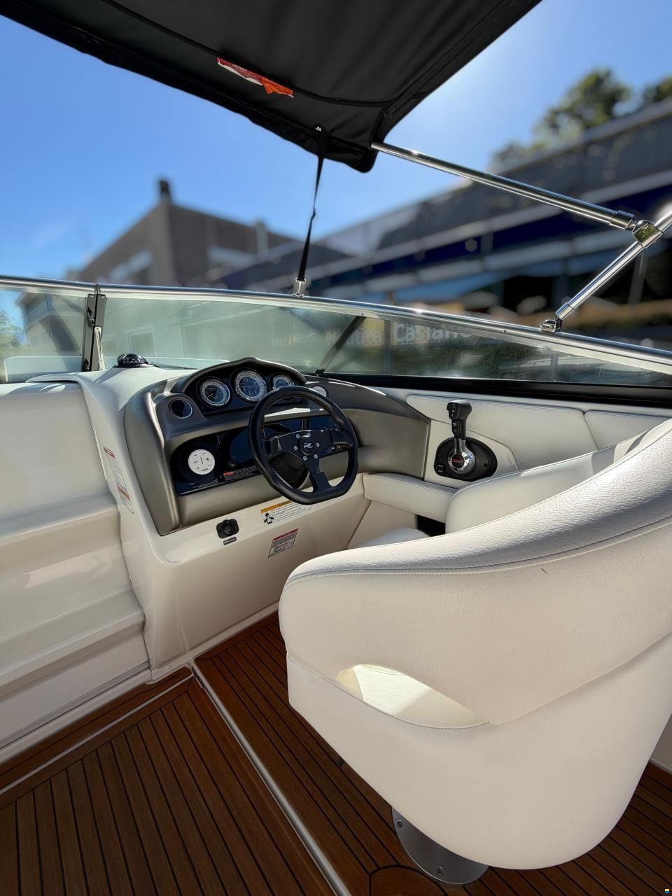 Sea Ray 240 SSE