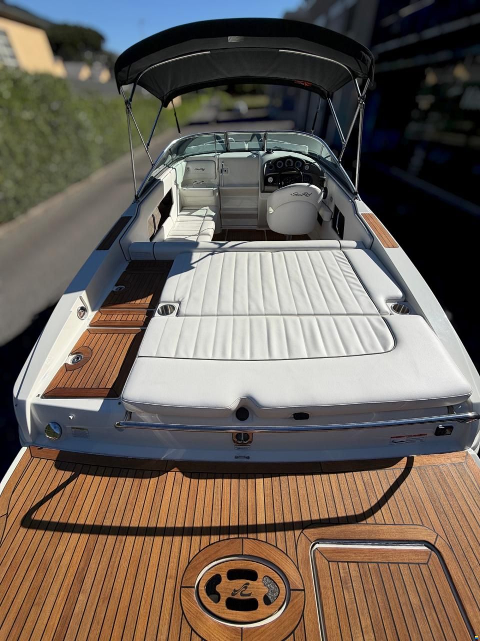 Sea Ray 240 SSE
