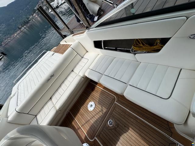 Sea Ray 240 SSE