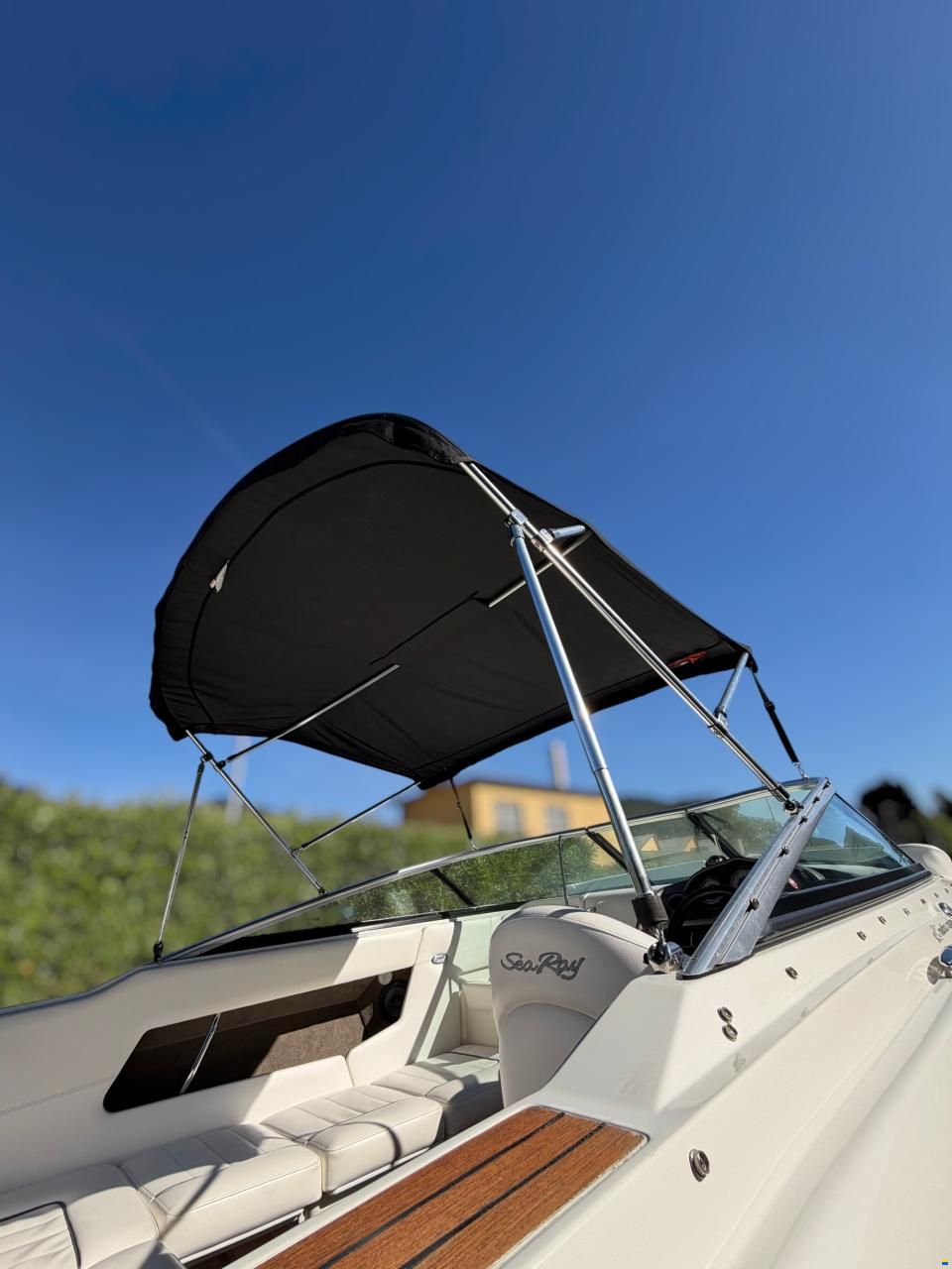 Sea Ray 240 SSE