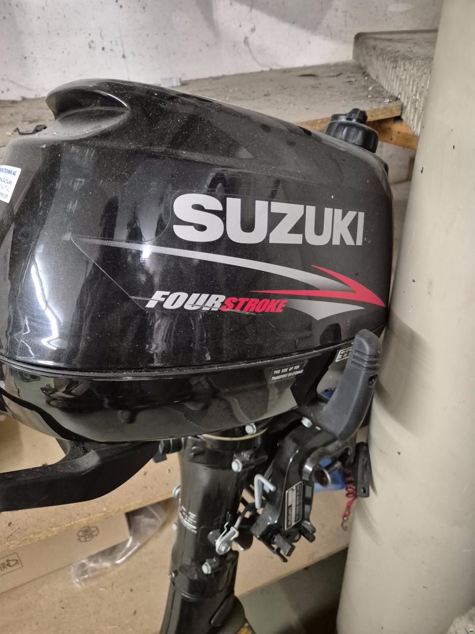 Suzuki DF4
