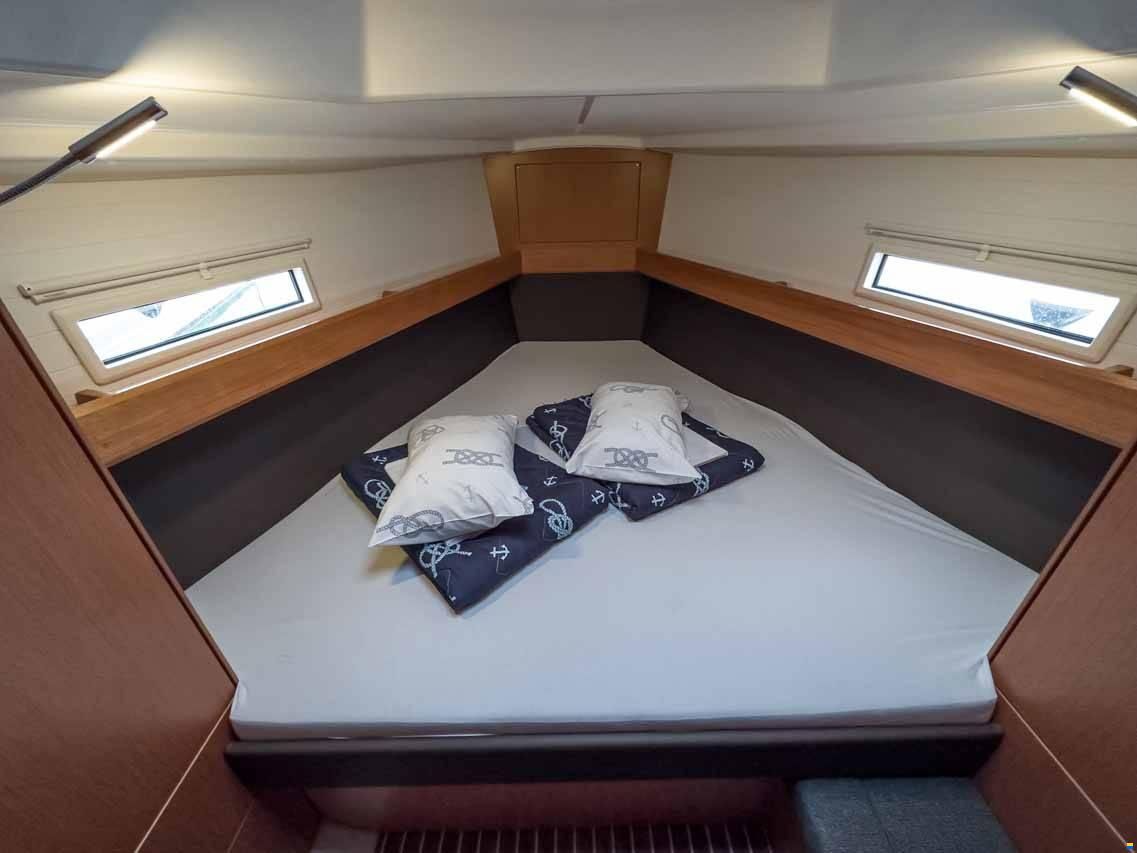 Bavaria Cruiser 37