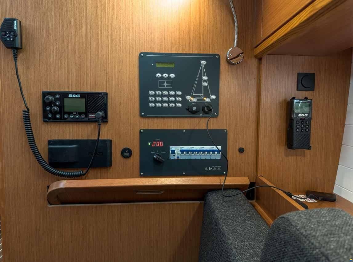 Bavaria Cruiser 37
