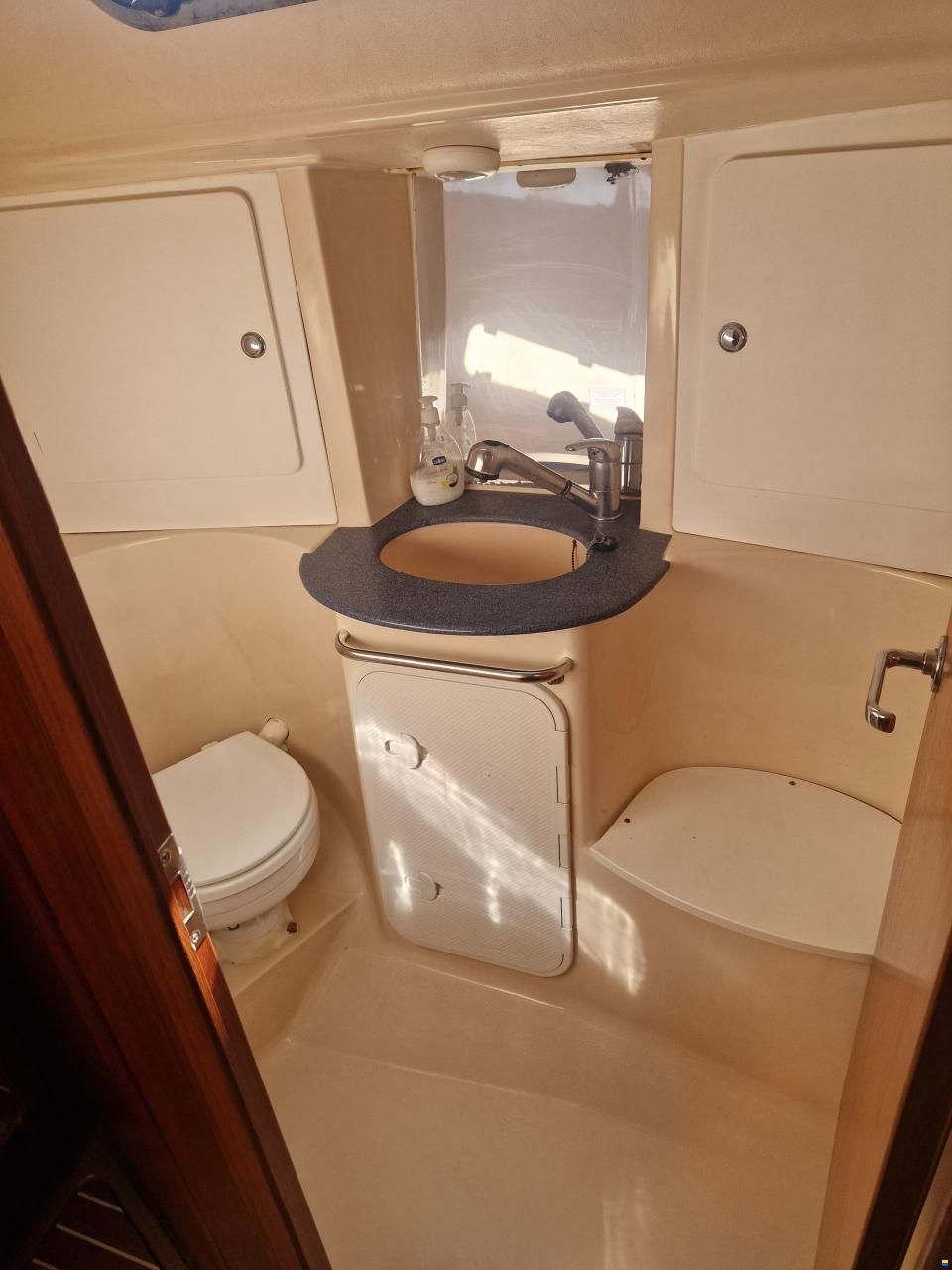 Bavaria 40
