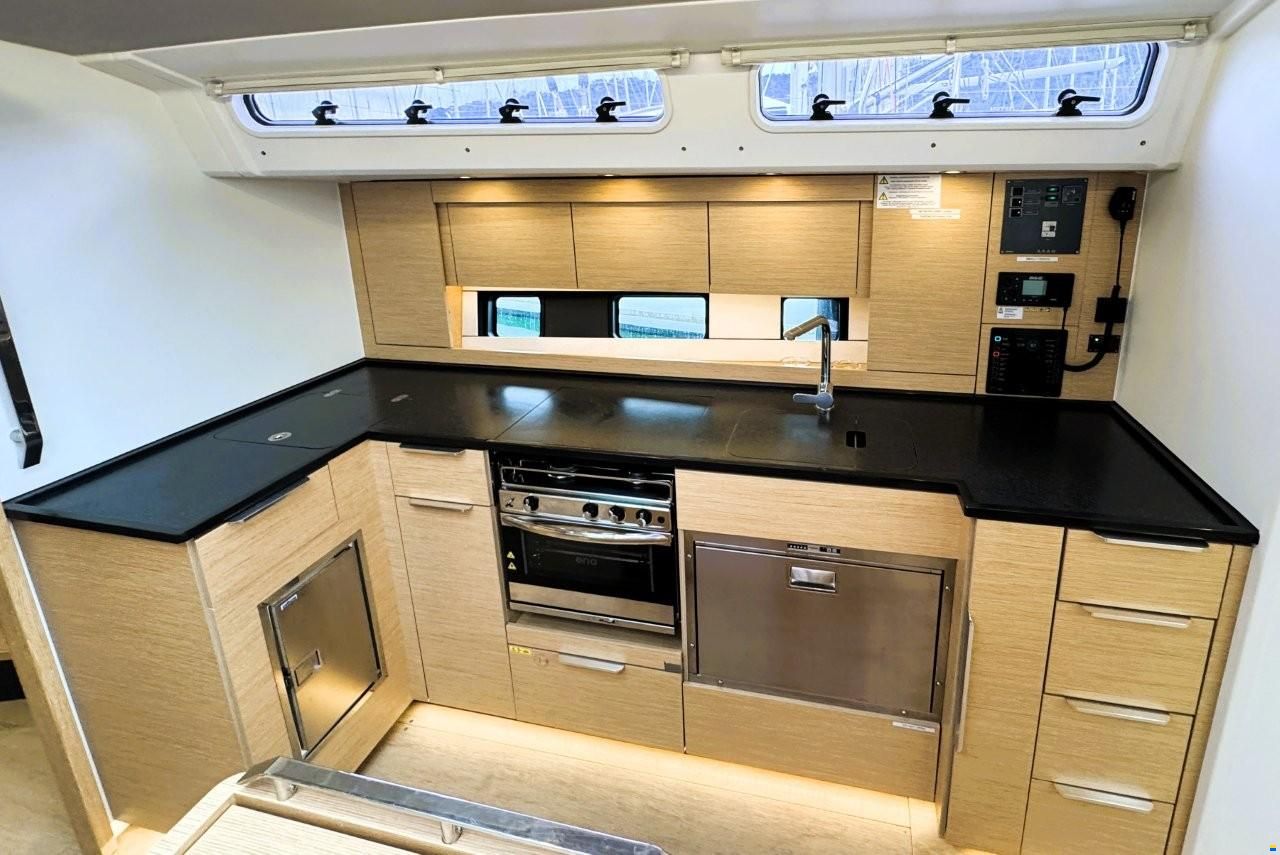 Hanse 460