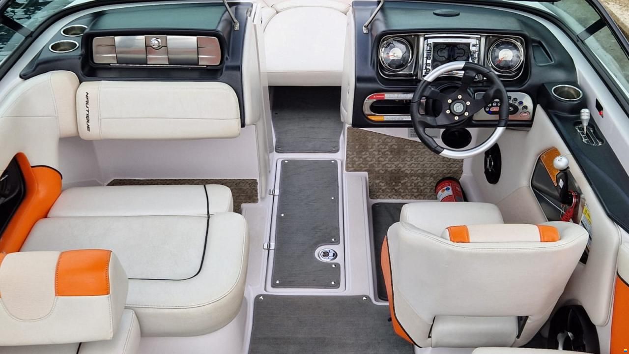 Correct Craft Super Air Nautique 226 - 2010