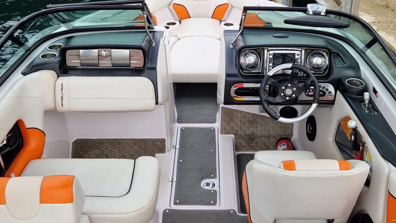 Correct Craft Super Air Nautique 226 - 2010