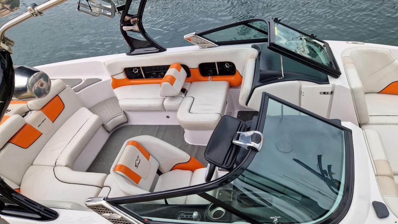 Correct Craft Super Air Nautique 226 - 2010
