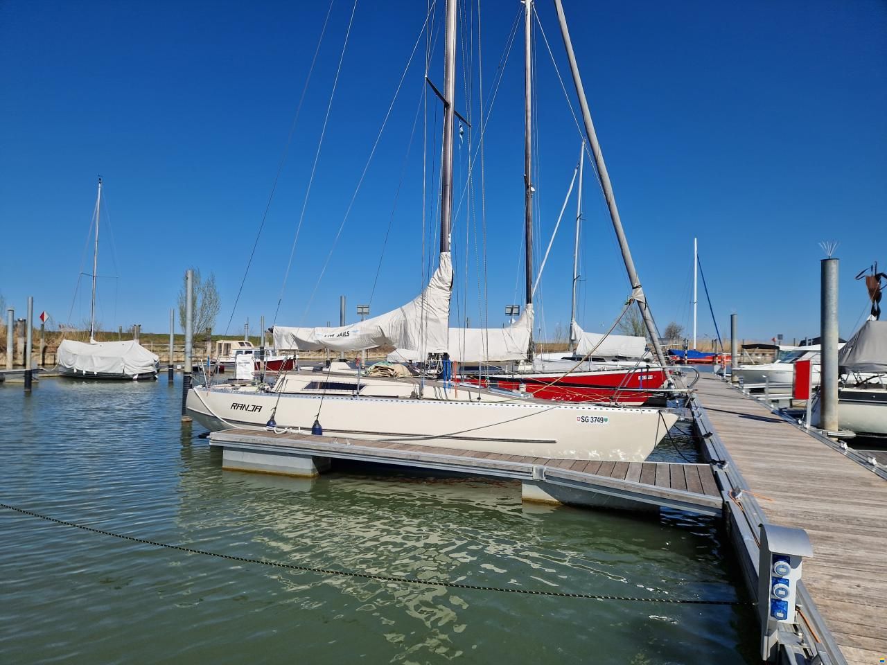 Beneteau First 30