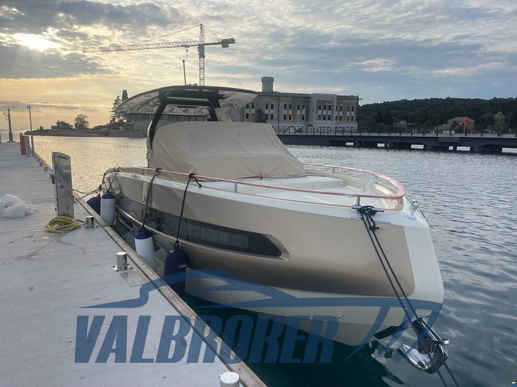Invictus GT320