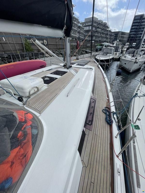 Hanse 495