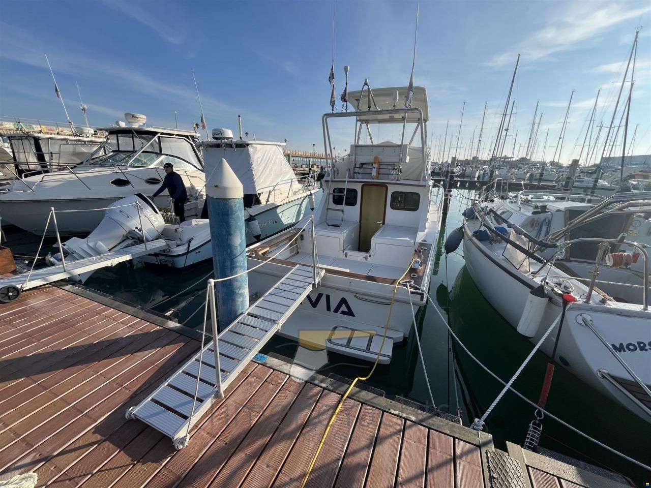 Sette Mari F 27 Fly America