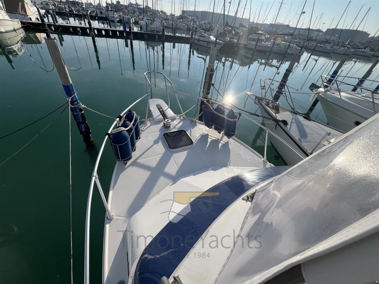 Sette Mari F 27 Fly America
