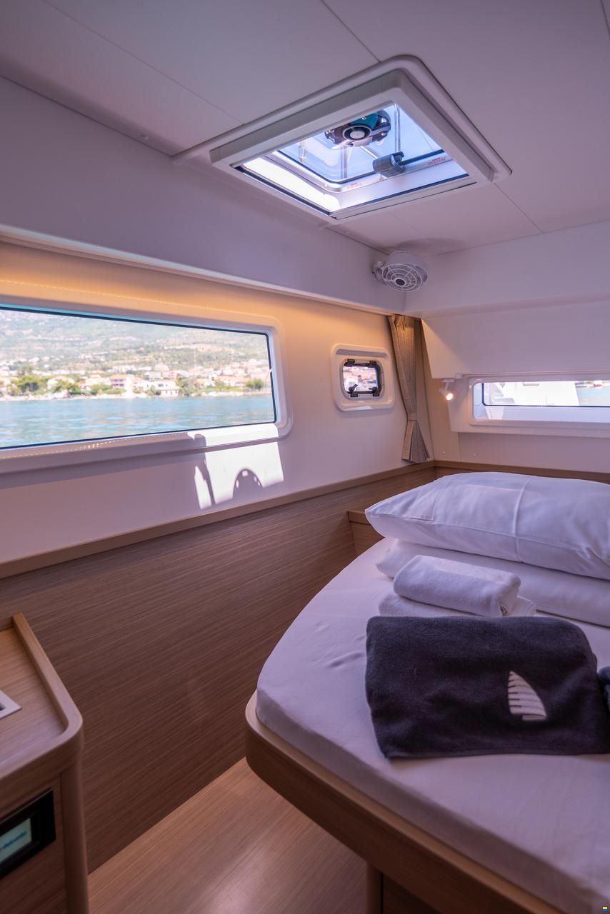 Lagoon 42 Owner Version FULL OPTION