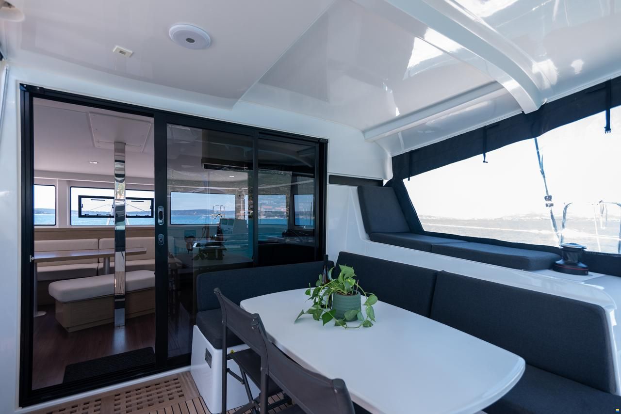 Lagoon 42 Owner Version FULL OPTION