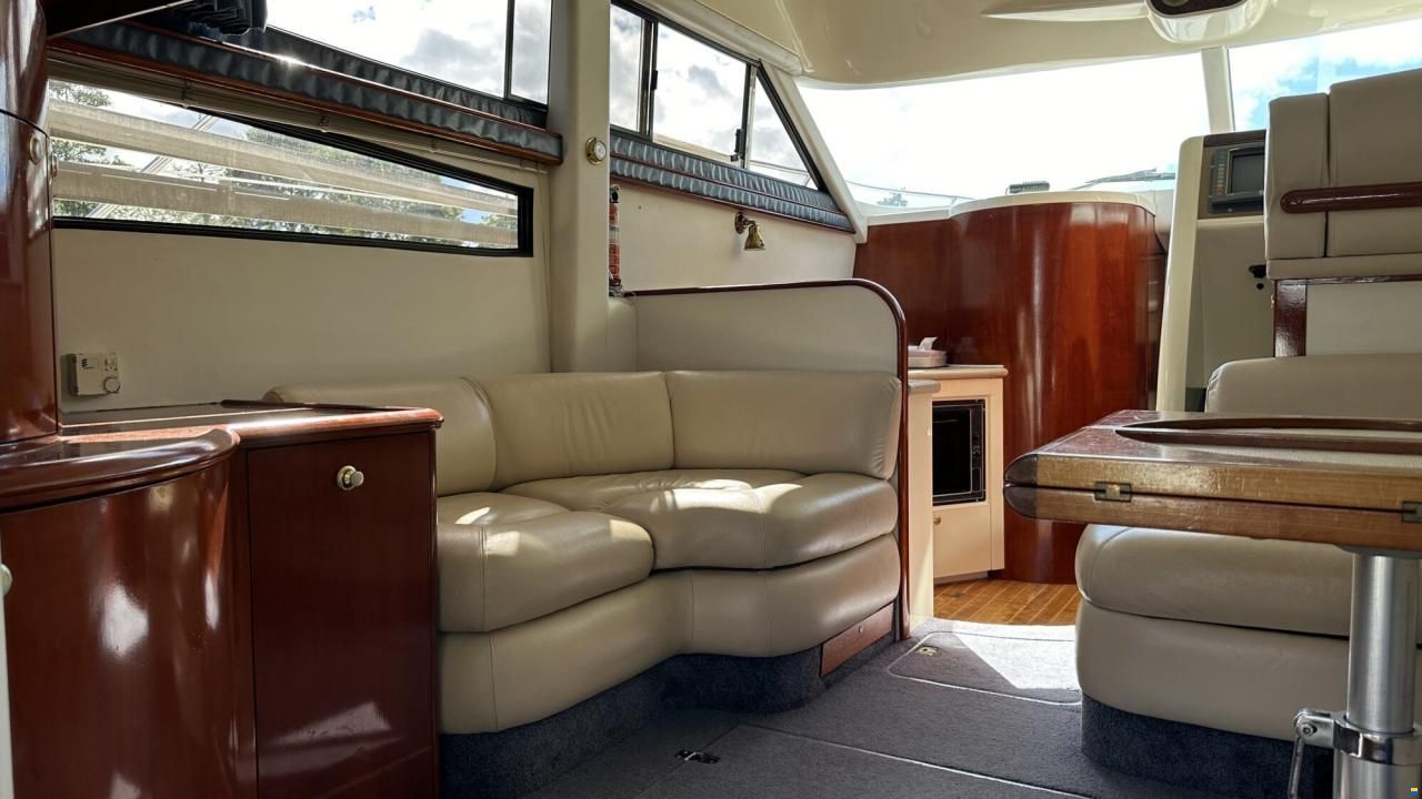 Fairline Phantom 40 Flybridge