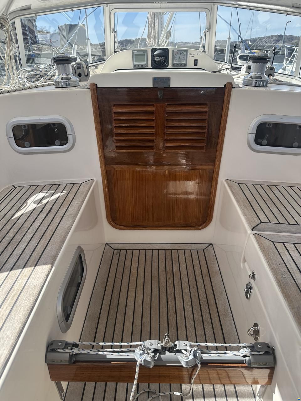 Hallberg-Rassy 34