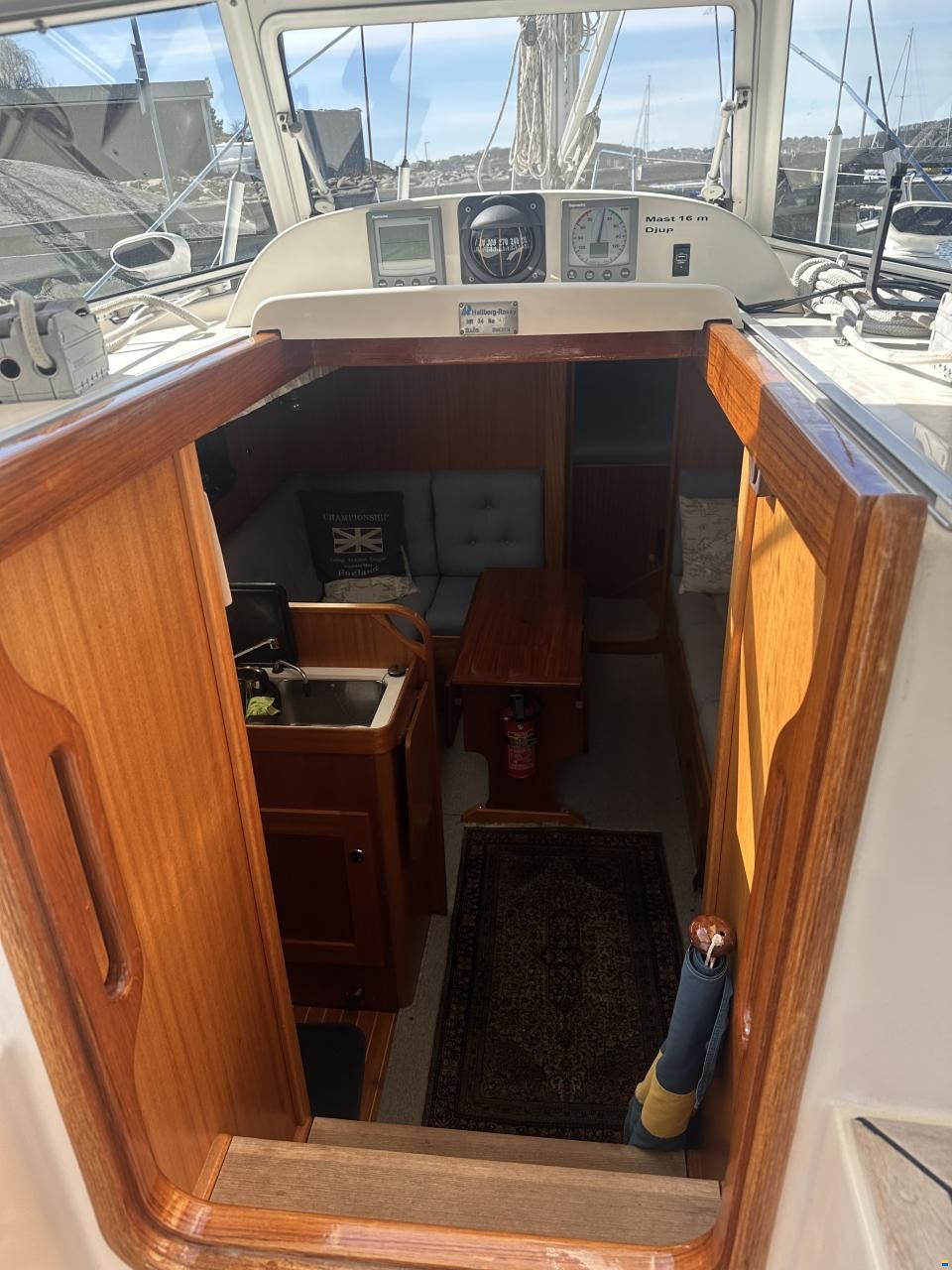 Hallberg-Rassy 34