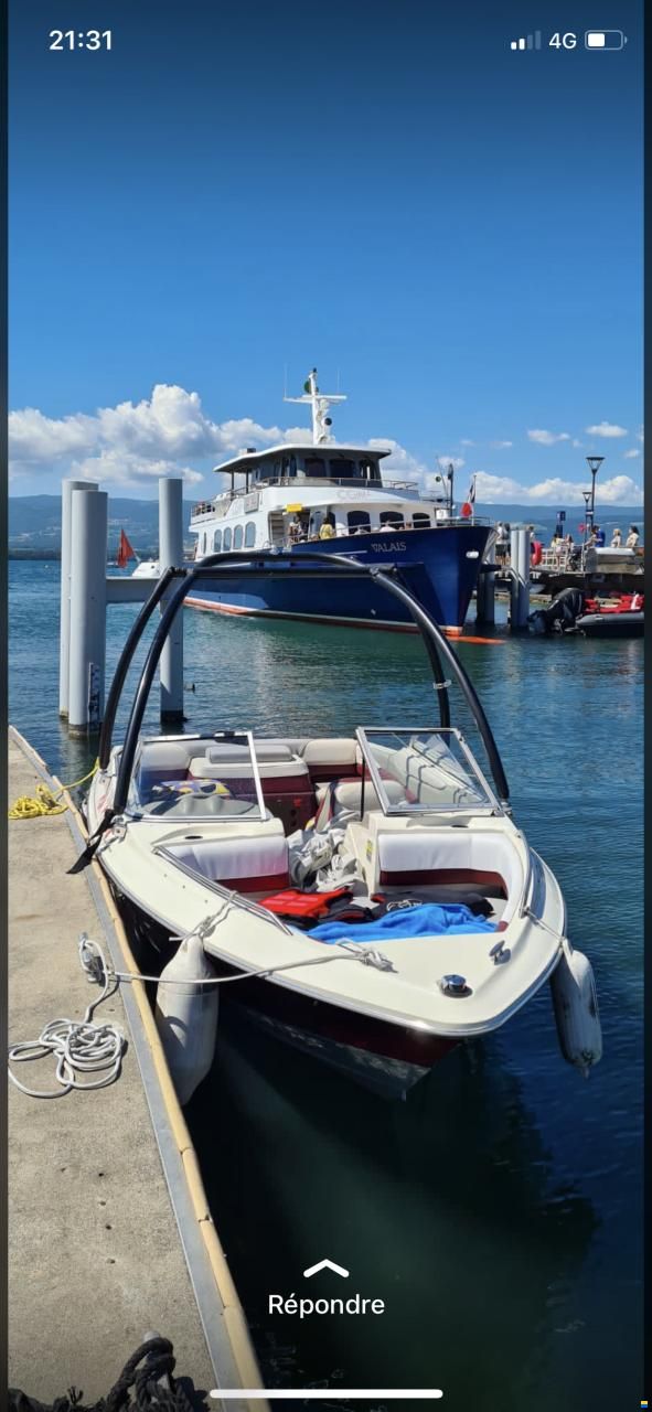 Maxum Runabout 2000