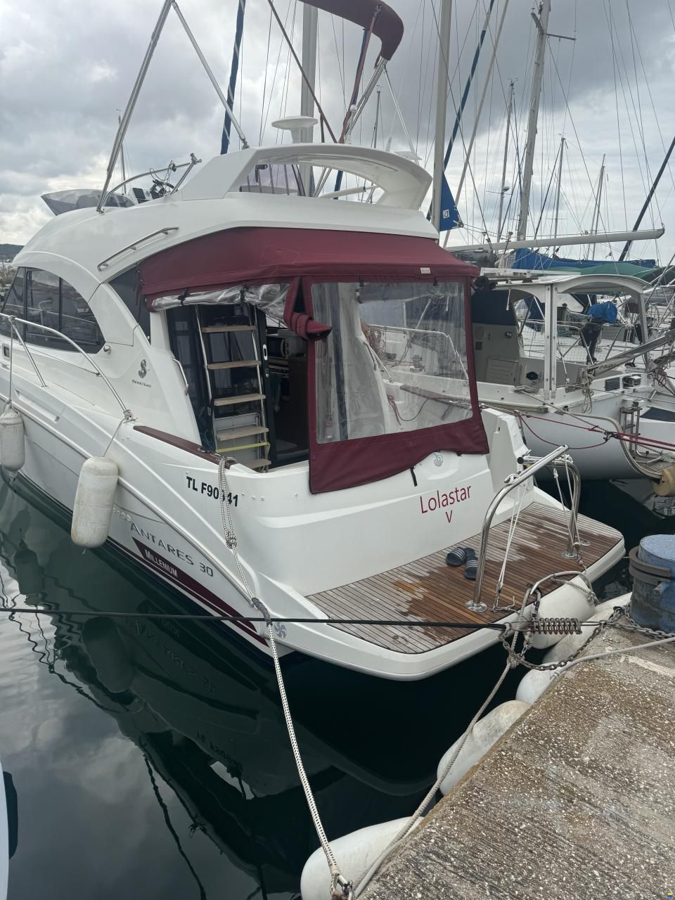 Beneteau Antares 30 Fly