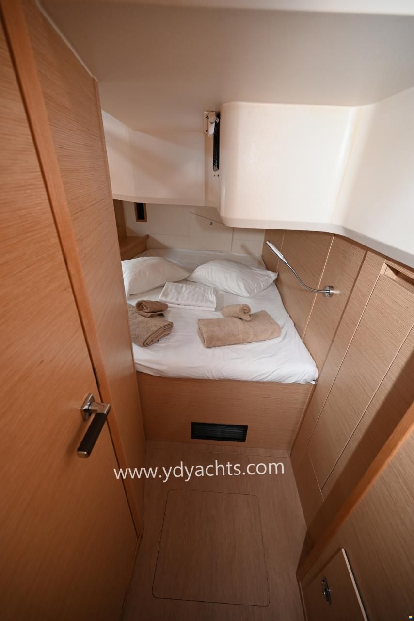 Hanse 548