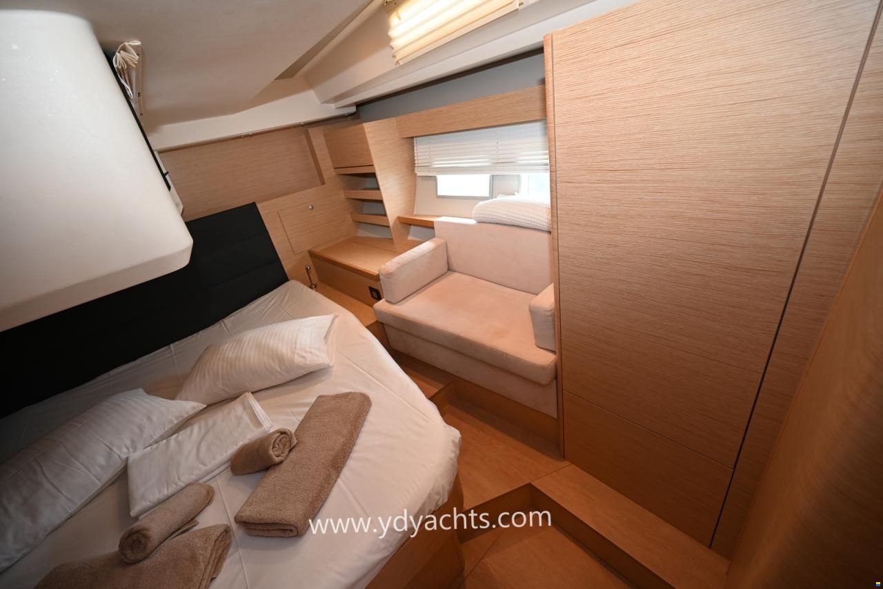 Hanse 548