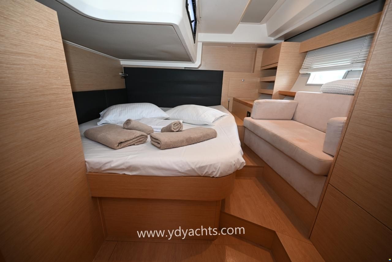 Hanse 548