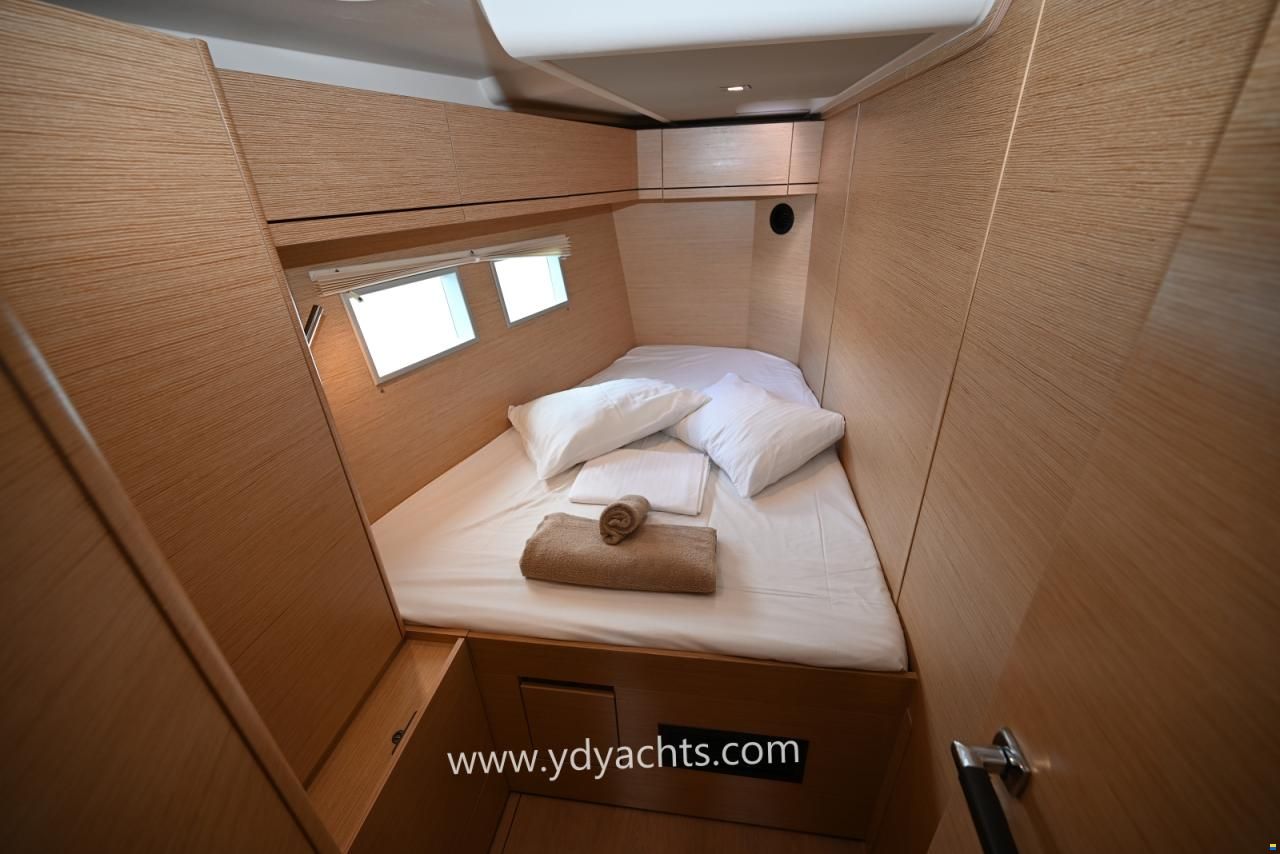 Hanse 548