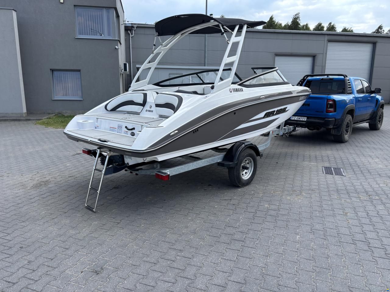 Yamaha WaveRunner AR195
