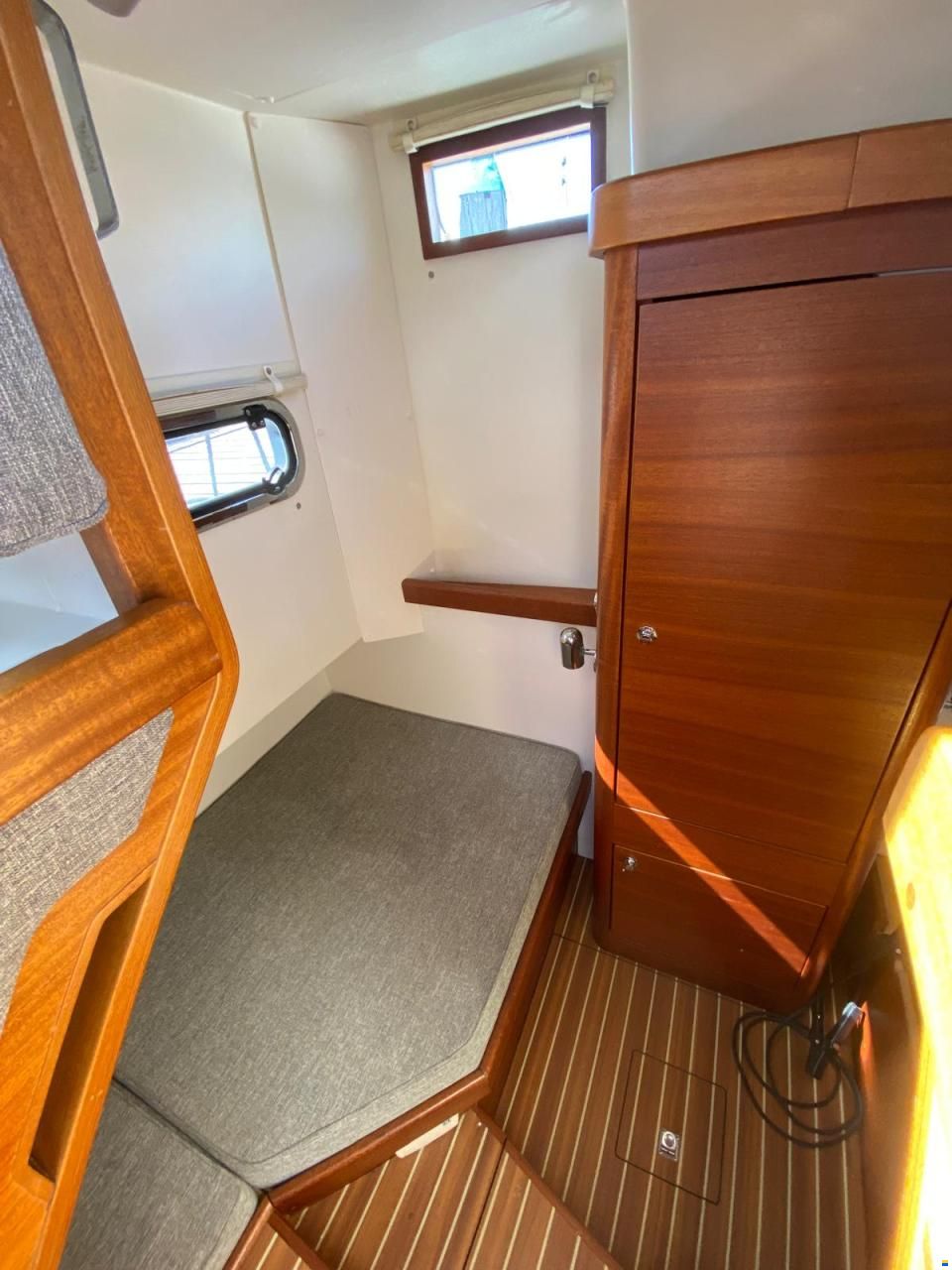 Paragon Yachts 31 Flybridge
