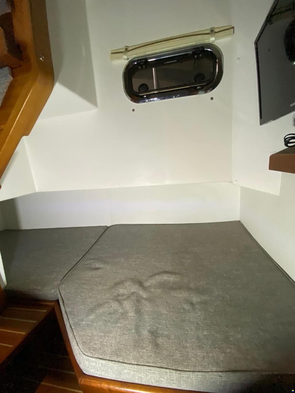 Paragon Yachts 31 Flybridge