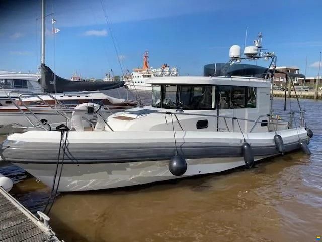 Paragon Yachts 31 Flybridge