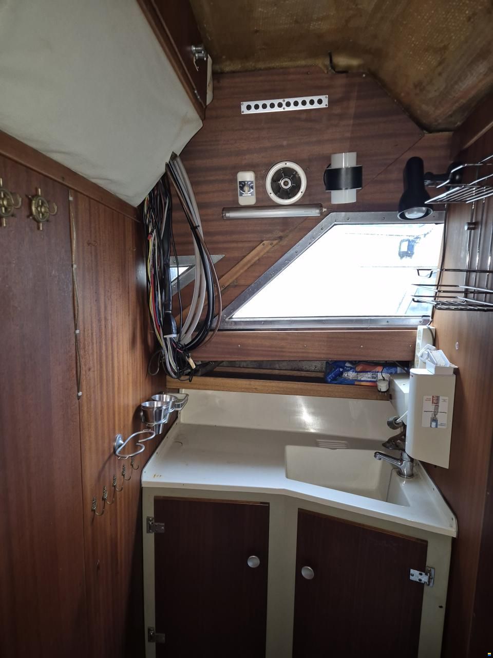 Coronet 32 Oceanfarer