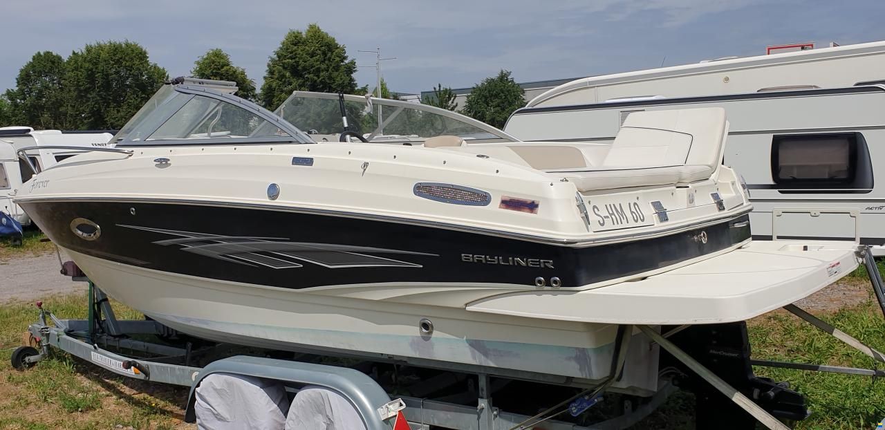 Bayliner 642 Cuddy